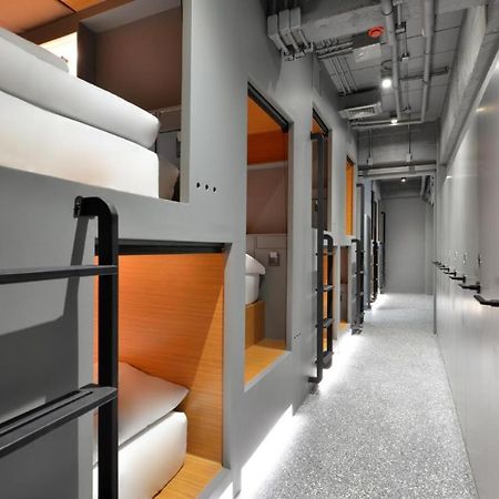 Auberge de jeunesse Tiang Capsule à Bangkok Extérieur photo