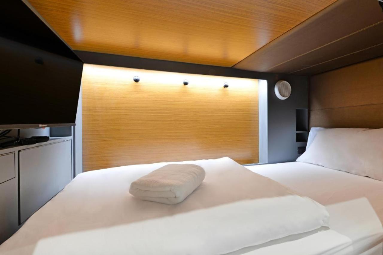 Auberge de jeunesse Tiang Capsule à Bangkok Extérieur photo
